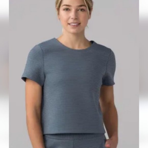 Lululemon Shaped Short Sleeve Sterling - Picture 1 of 10